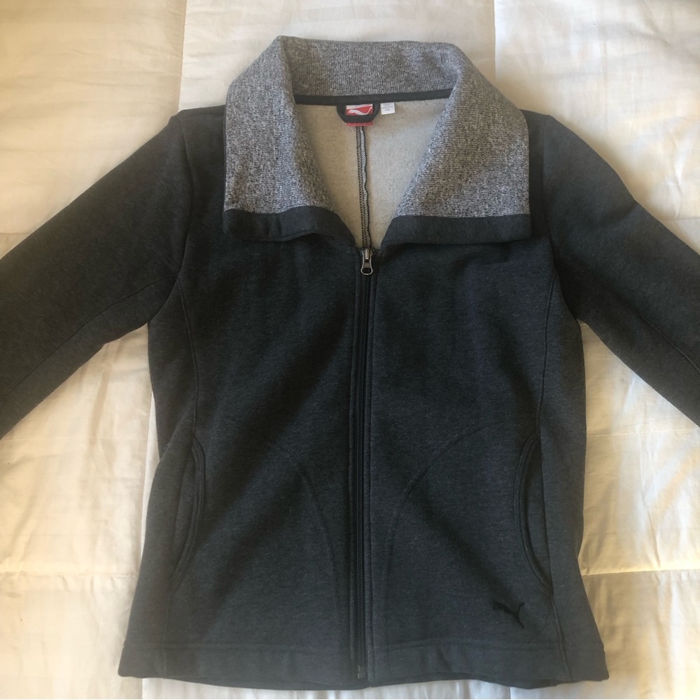 Puma Athleisure Zip-Up Jacket with Thumb Holes